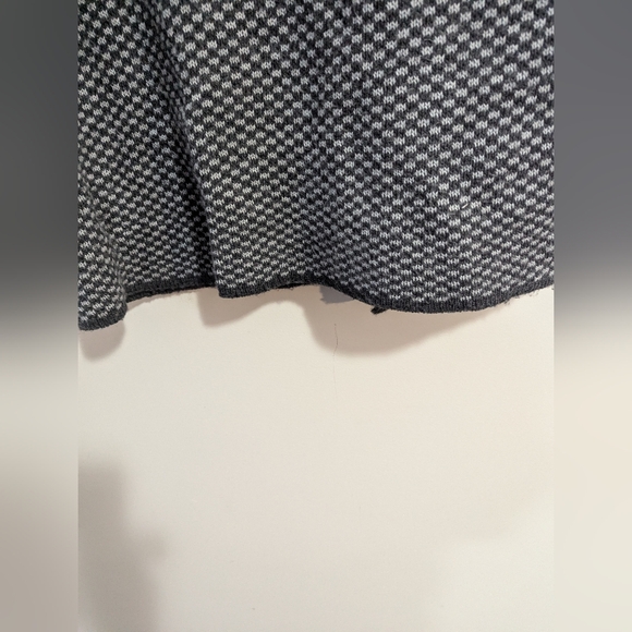 Cherishh. Women's Gray Sweater with Textured 3/4 Sleeves. Checkered Pattern - Picture 7 of 10